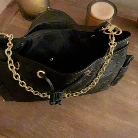 Black Designer Women's Bag - Picture 2 of 4